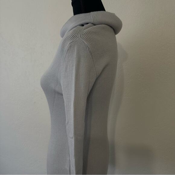 Max Mara Leisure Lorena Turtleneck Off- Shoulder Ribbed Wool Sweater Pale Blue - Picture 5 of 11